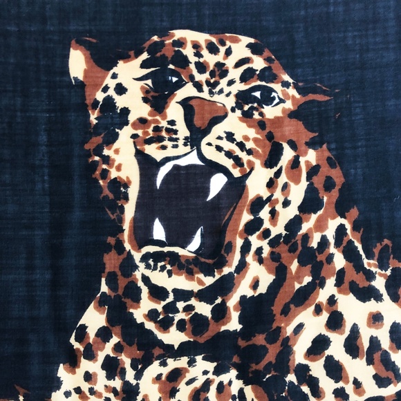 Yves Saint Laurent Shawl Massive Leopard Foulard Silk Wool 84in YSL Vintage Rare - Picture 6 of 8